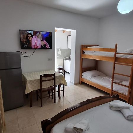 Villa Malaj Vlorë Esterno foto
